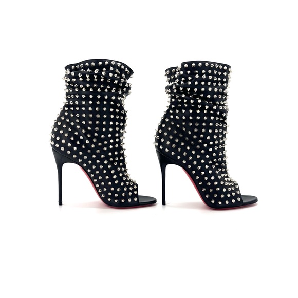 NEW Christian Louboutin Guerilla 100 Silver Spike Leather Peep Toe Booty 37.5 - Picture 6 of 10